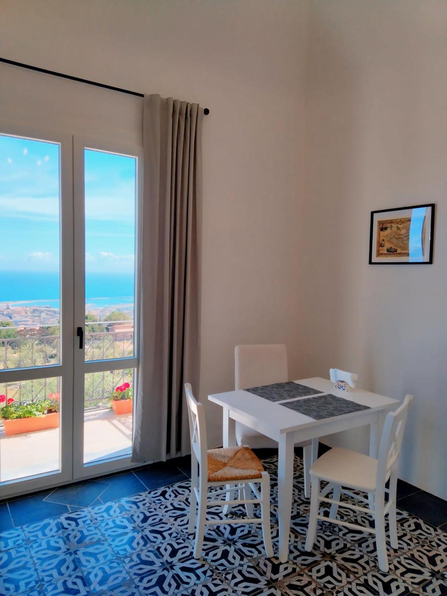 Villa Bona Termini Imerese Exteriör bild